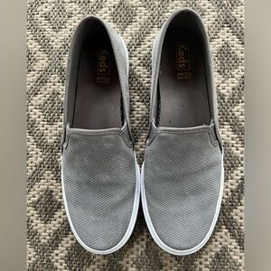 Women’s size 8.5 slip on Keds
